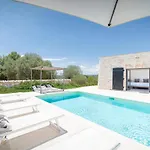 Trullo And Lamia Cinera Vila
