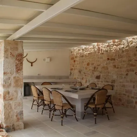 Villa Trullo And Lamia Cinera