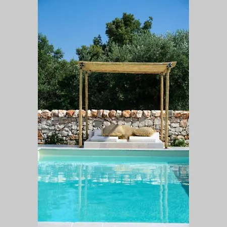 Trullo And Lamia Cinera *